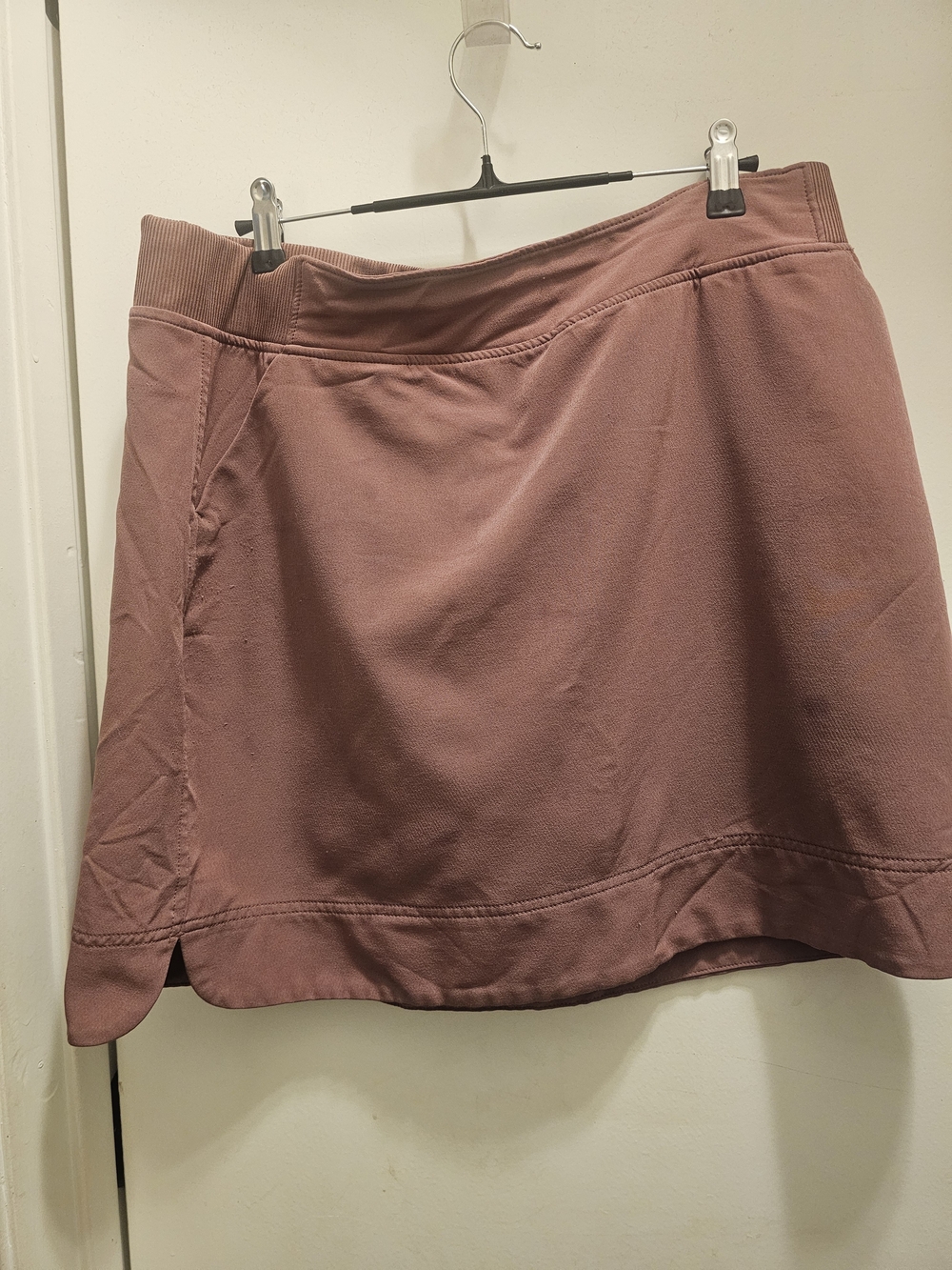 Women's Mauve Athletic Skirt with Built-In Shorts